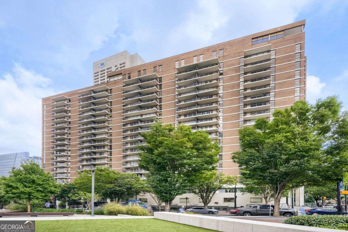 620 Peachtree Street NE # 1207