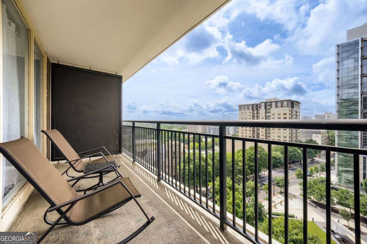 620 Peachtree Street NE # 1207