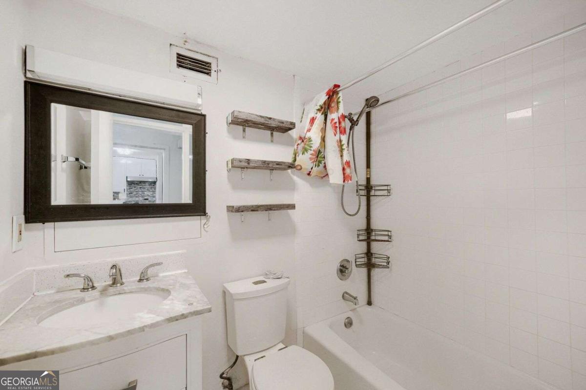 620 Peachtree Street NE # 1207