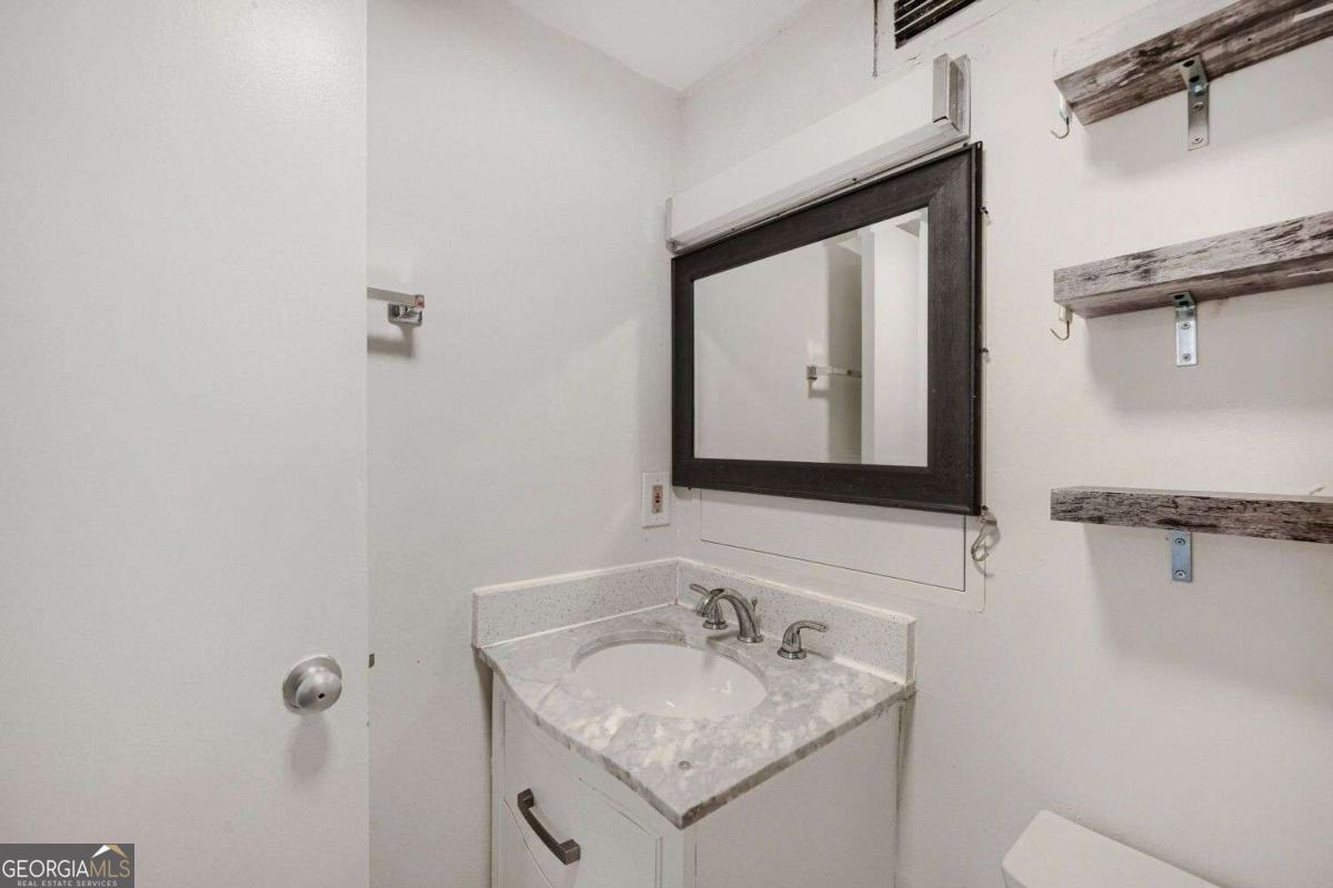 620 Peachtree Street NE # 1207