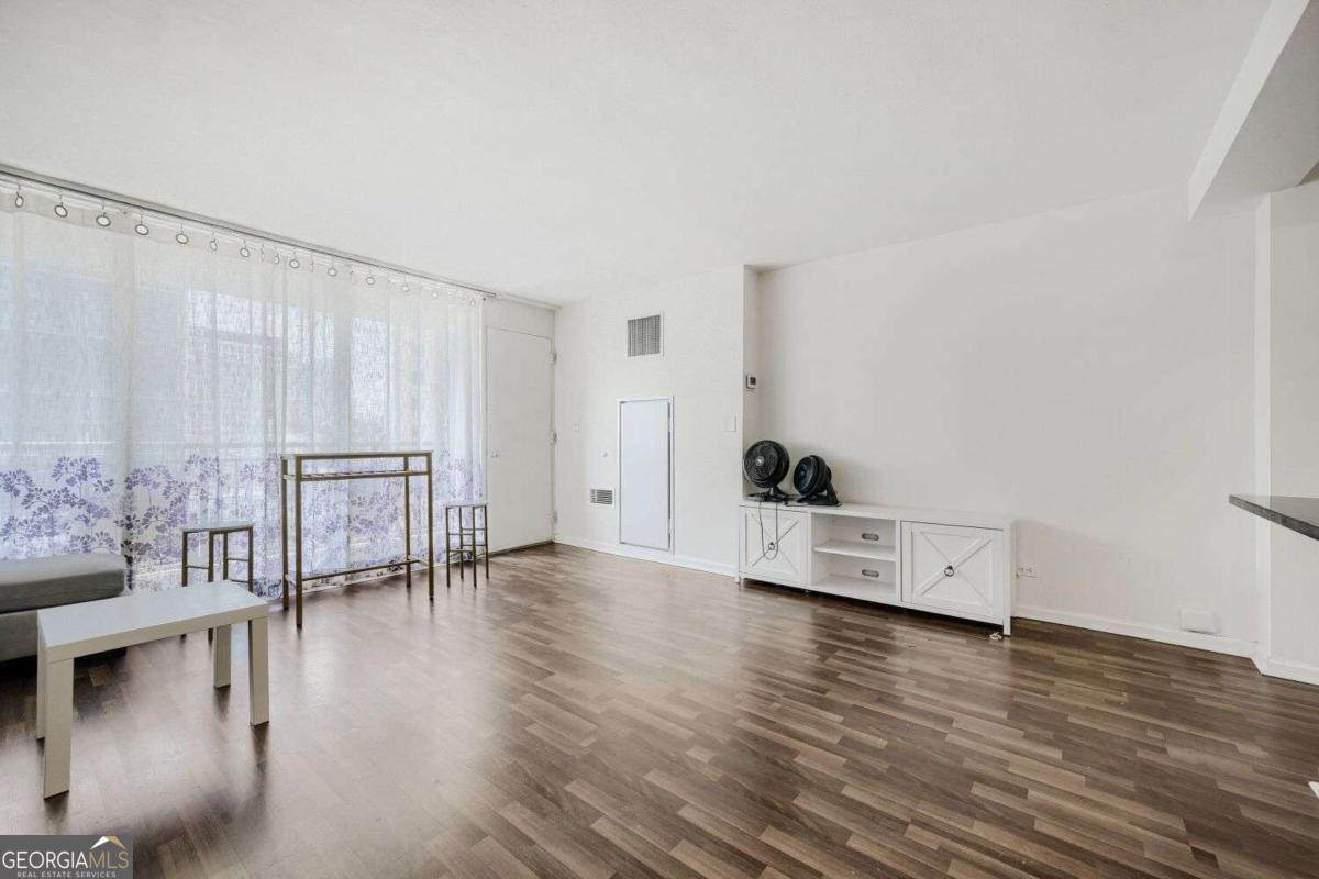 620 Peachtree Street NE # 1207