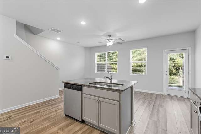 2832 Saratoga Lake View