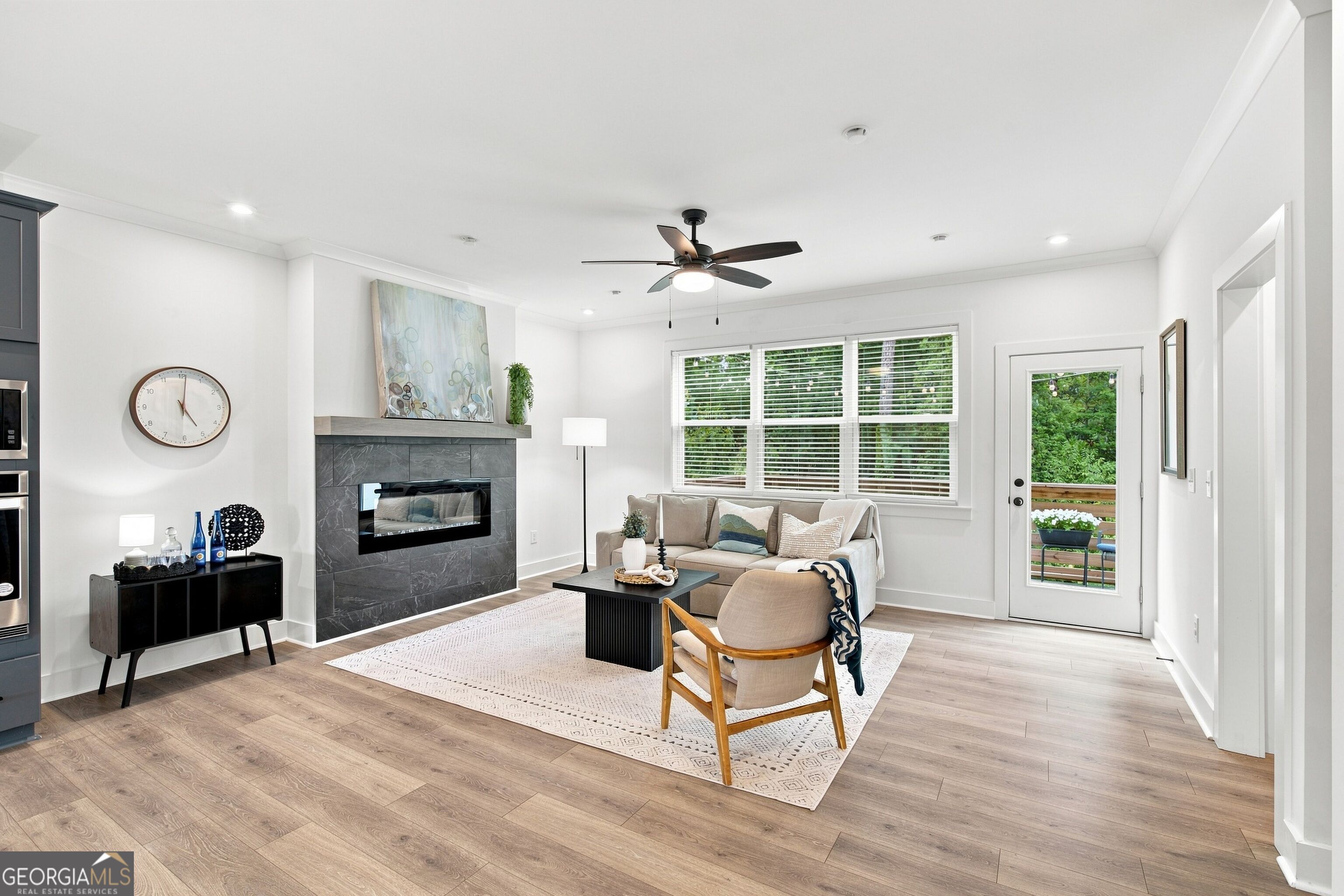 3401 Catalan Alley