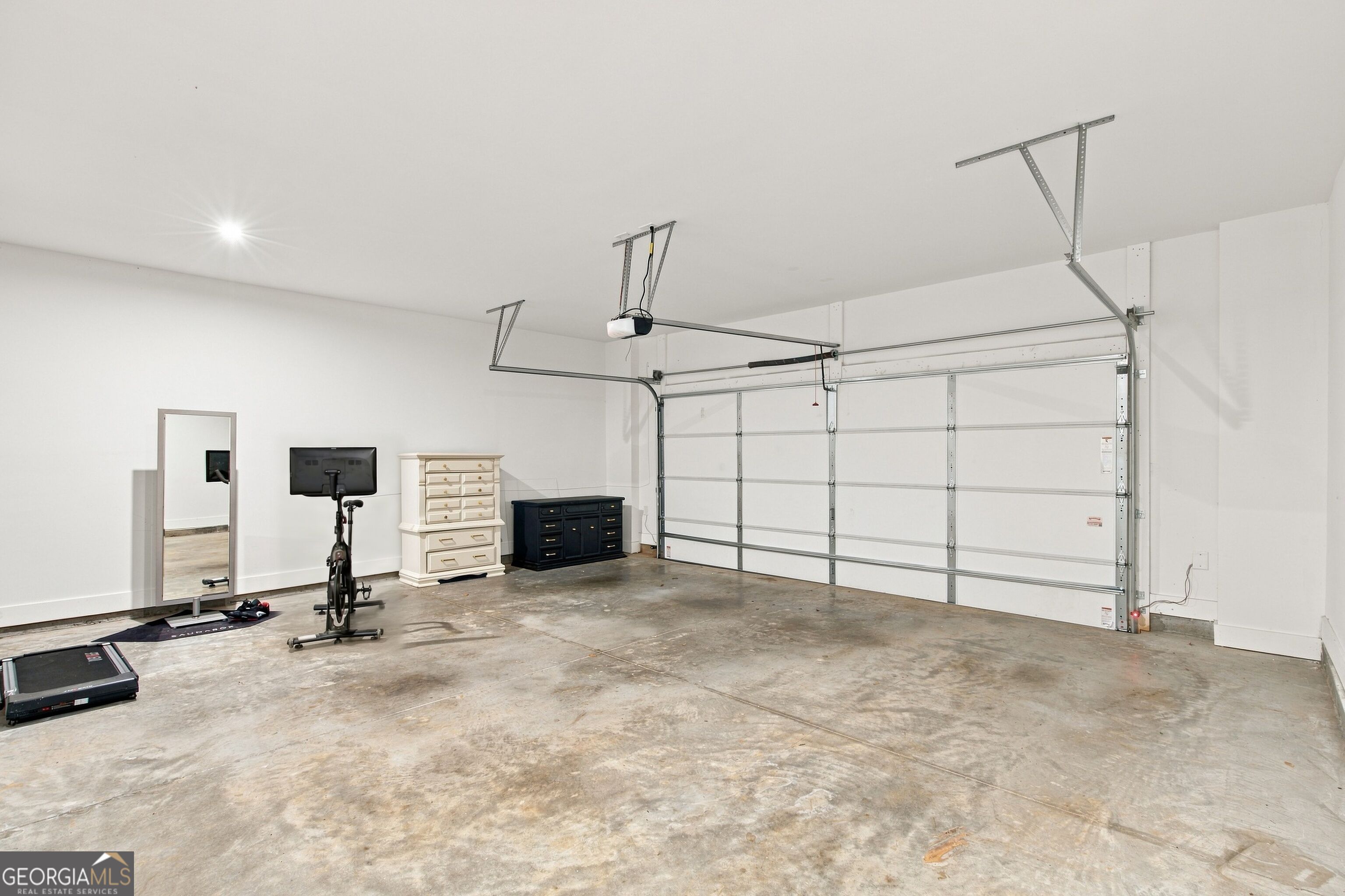 3401 Catalan Alley
