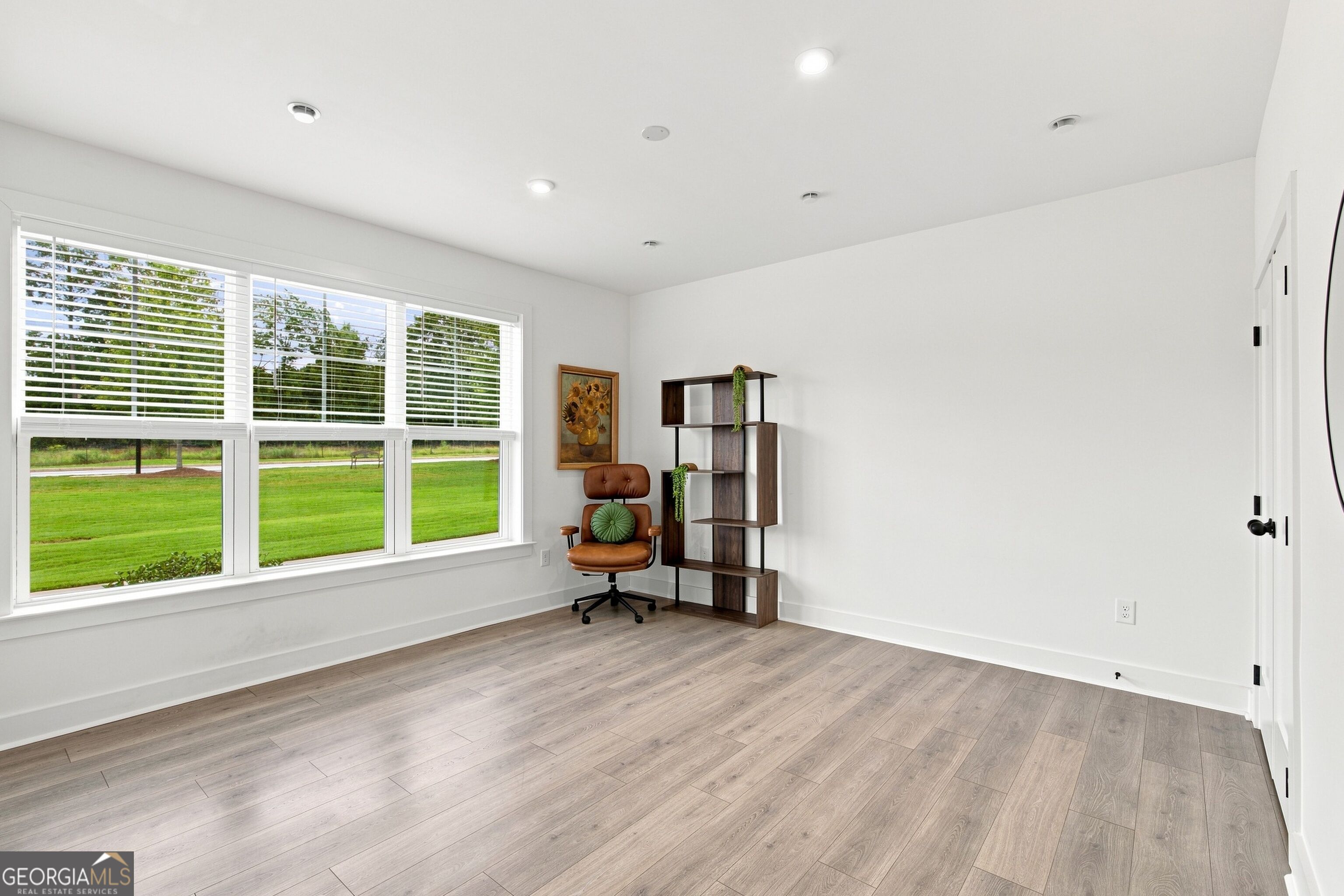 3401 Catalan Alley