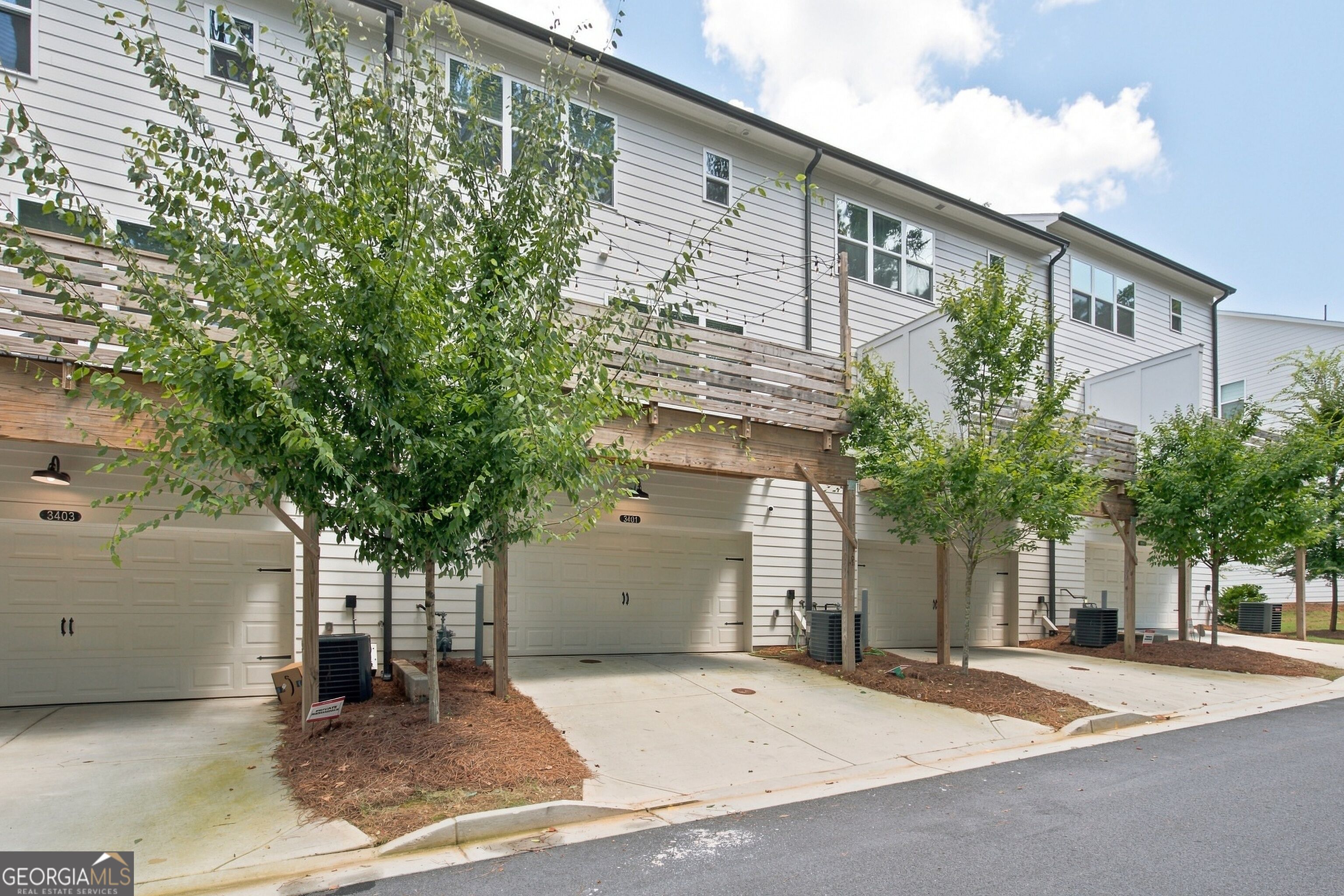 3401 Catalan Alley