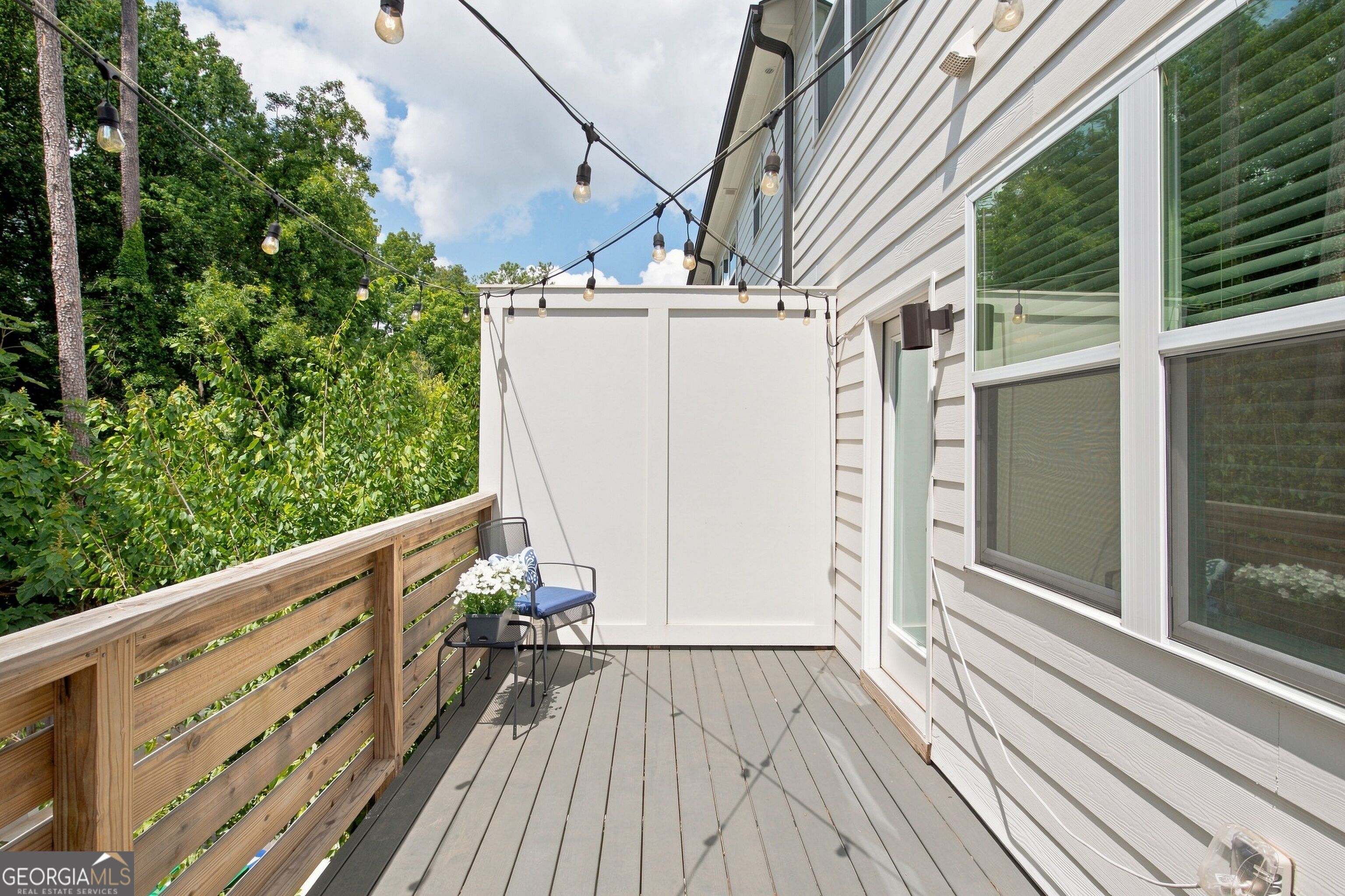 3401 Catalan Alley