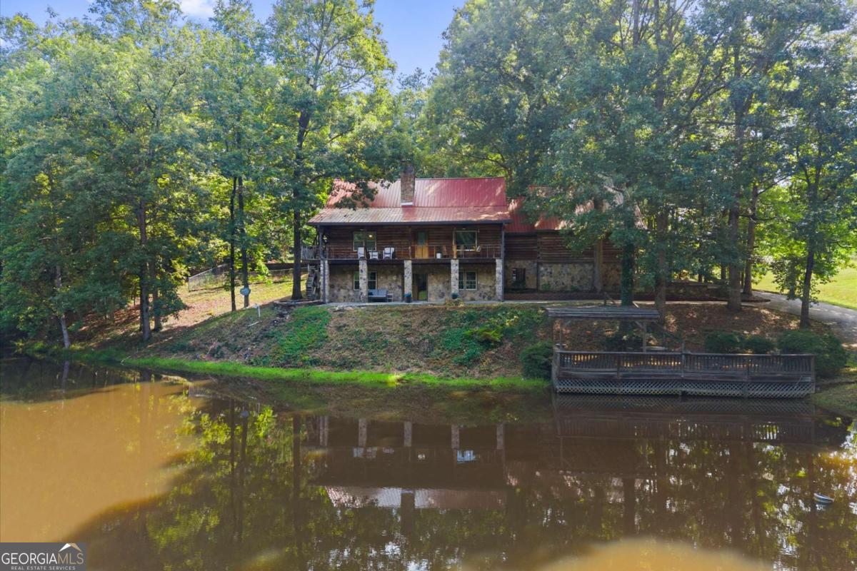 140 J R Road NE