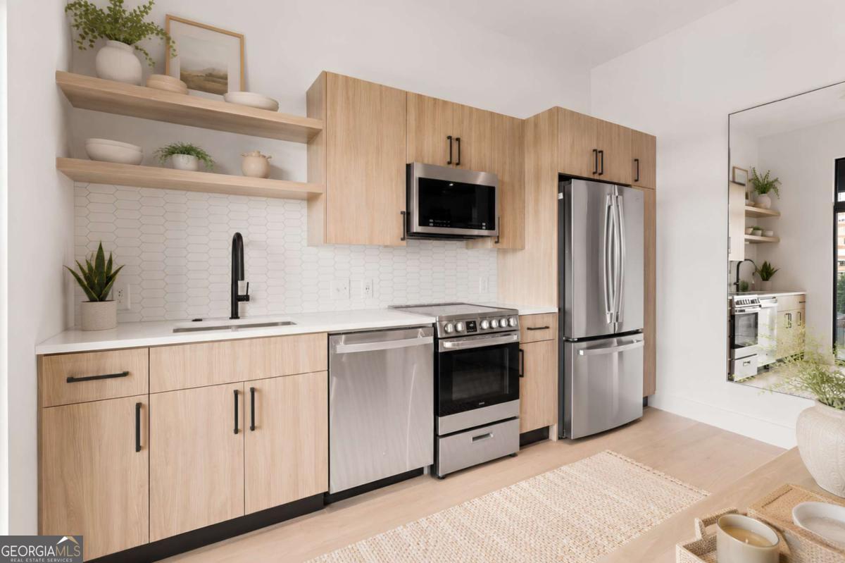 567 Ponce De Leon Avenue # 319
