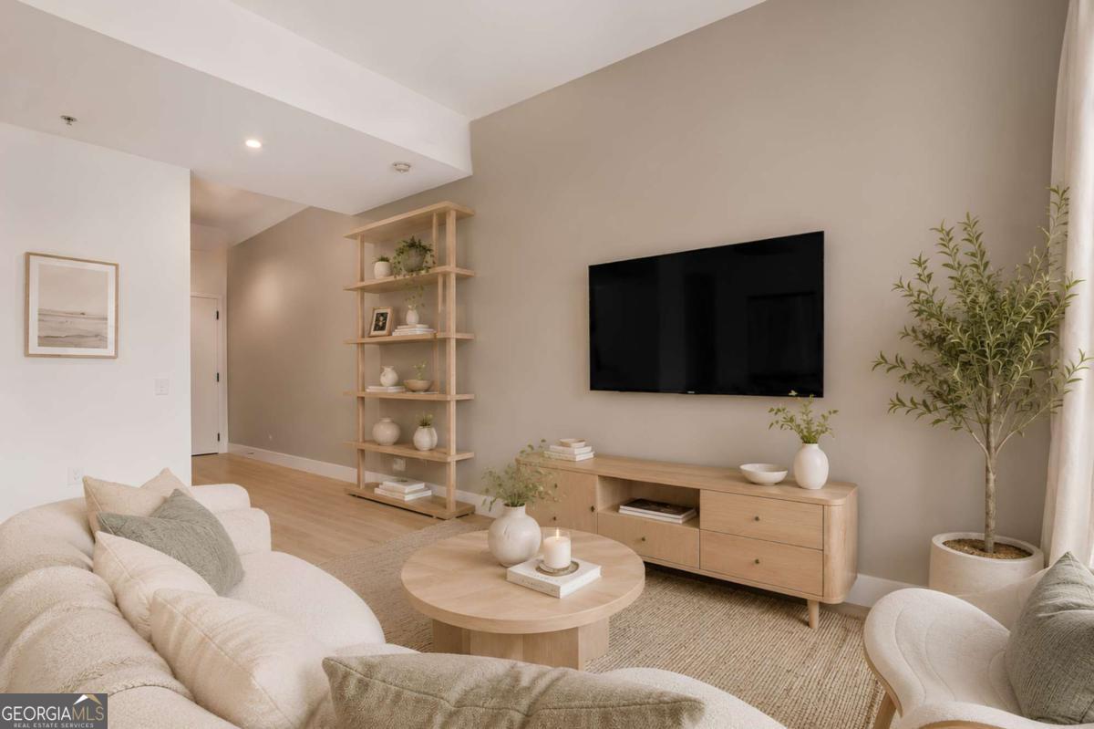 567 Ponce De Leon Avenue # 319