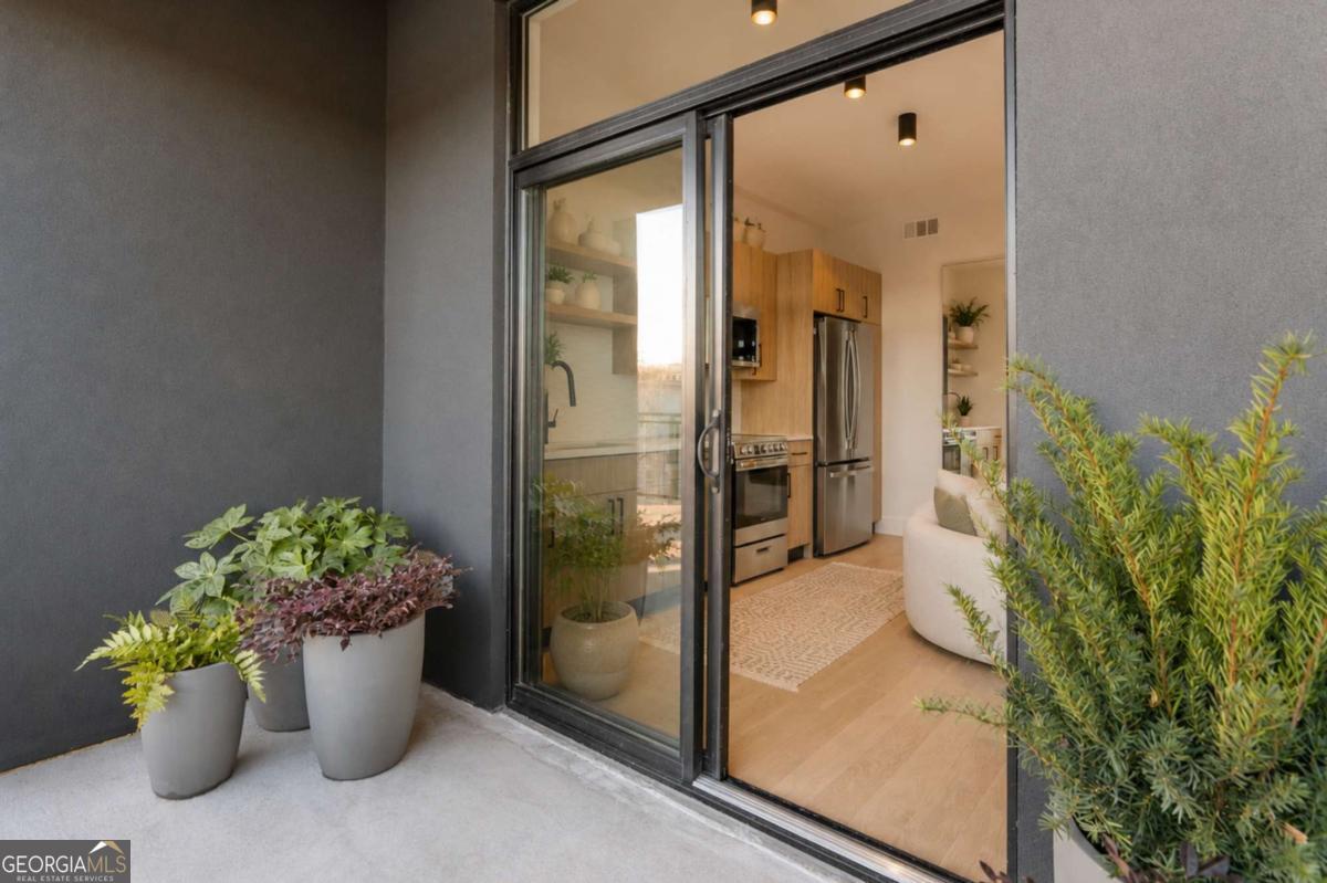 567 Ponce De Leon Avenue # 319