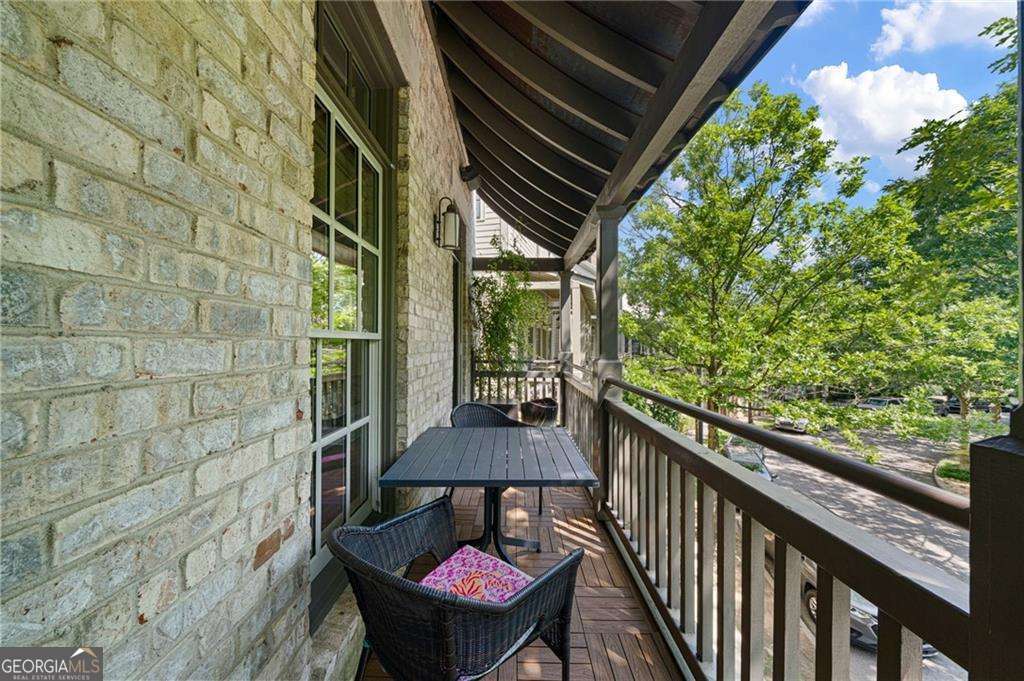 890 Glenwood Park Drive SE