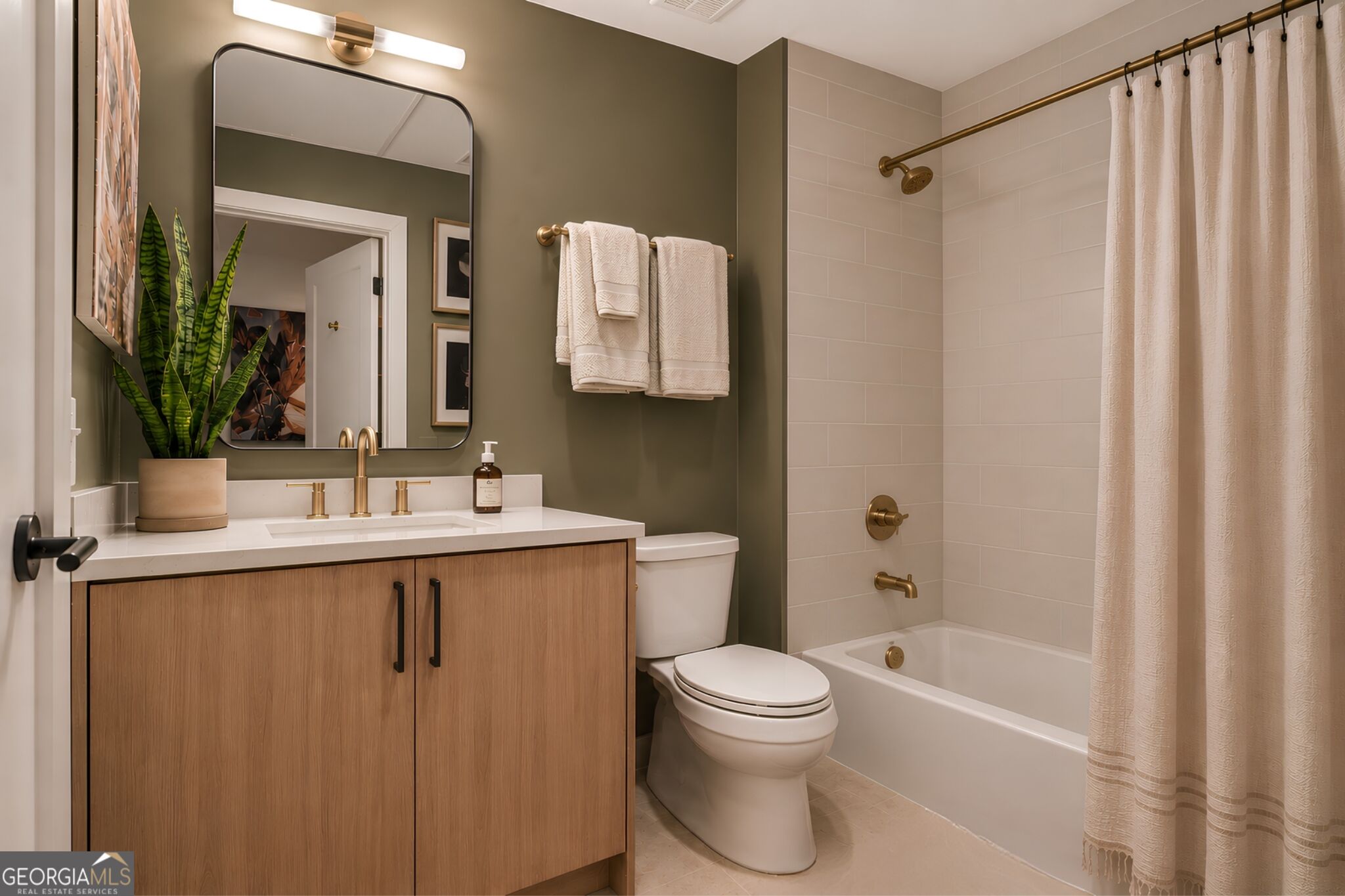 567 Ponce De Leon Avenue # 421