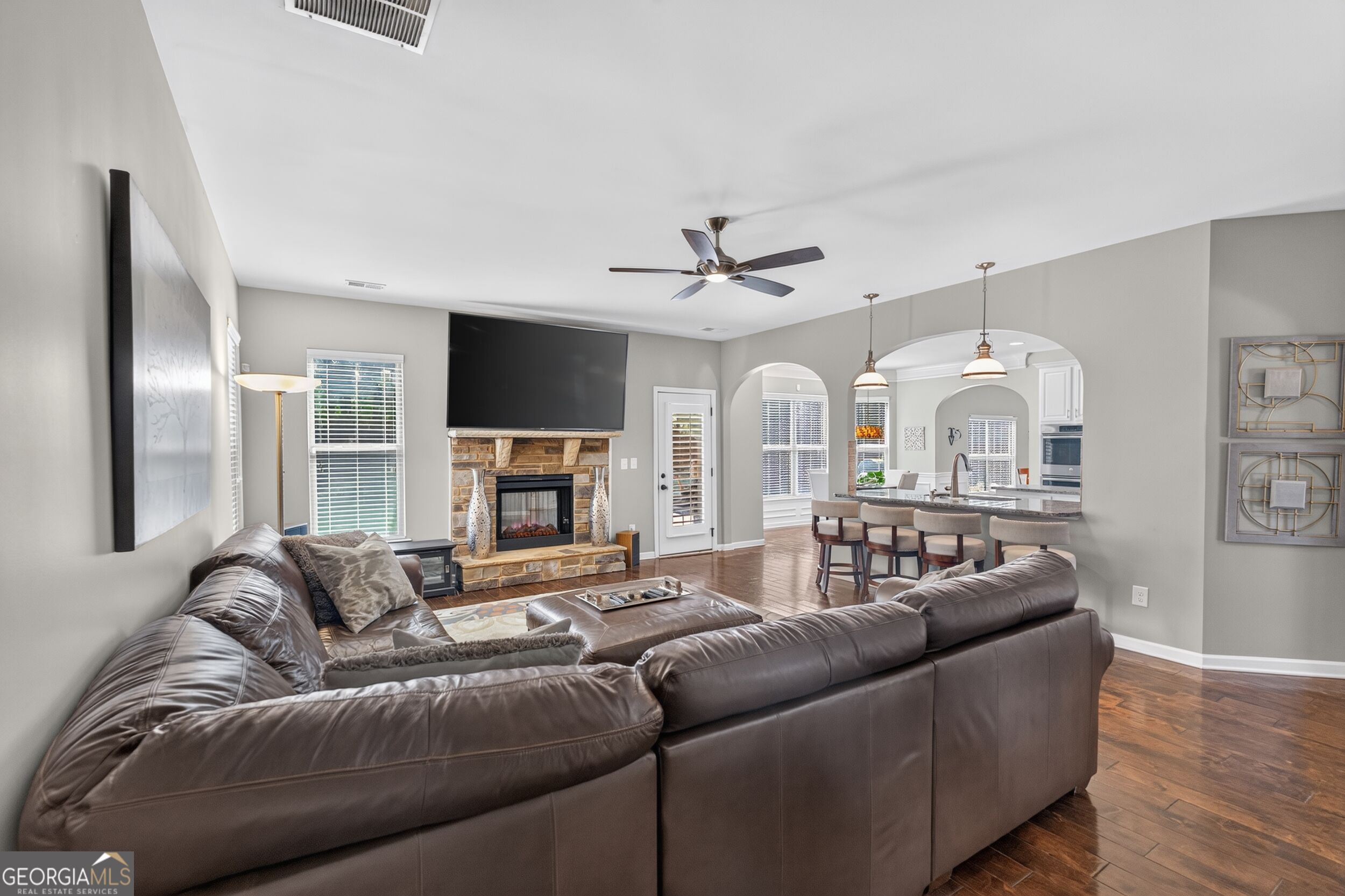8742 Hamil Court