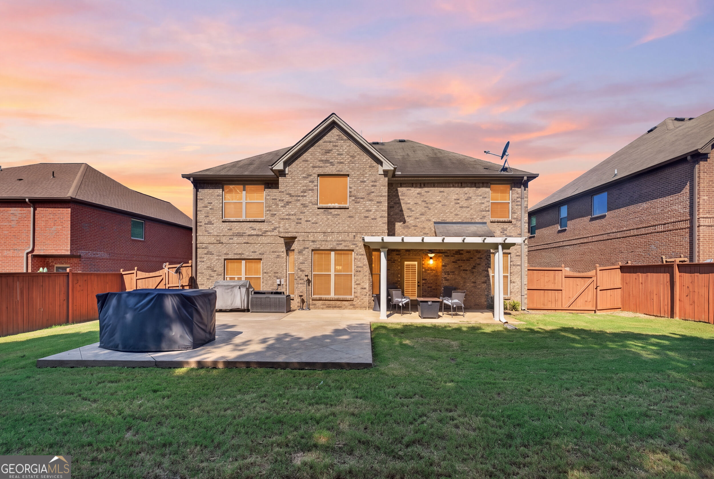 8742 Hamil Court