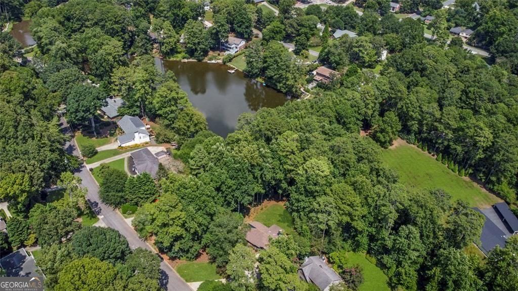 1115 Lake Drive