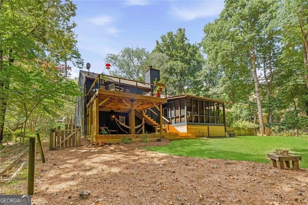 1115 Lake Drive
