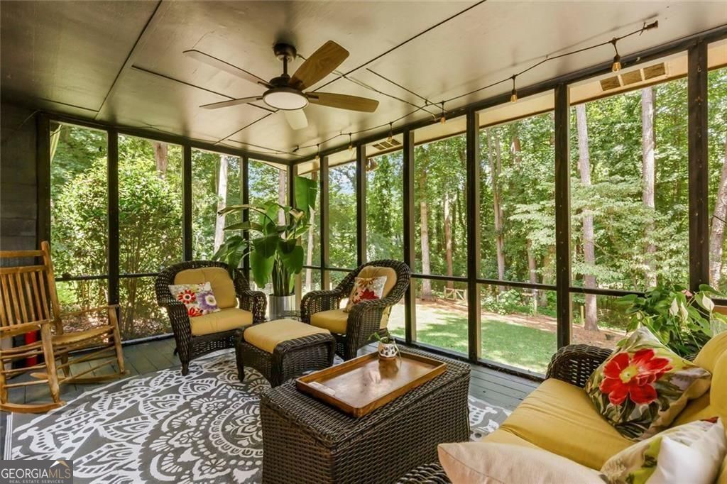 1115 Lake Drive