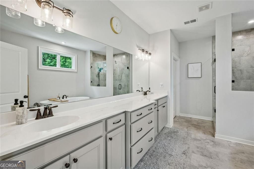 1229 Hampton Park Road