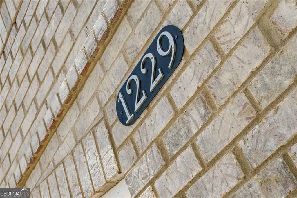 1229 Hampton Park Road