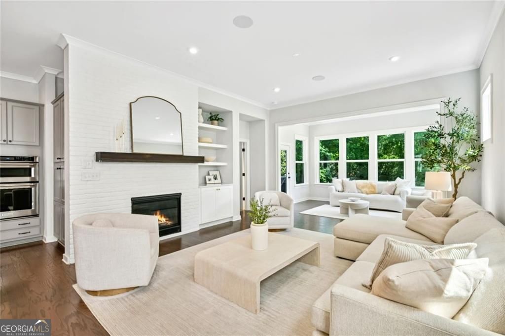 1229 Hampton Park Road