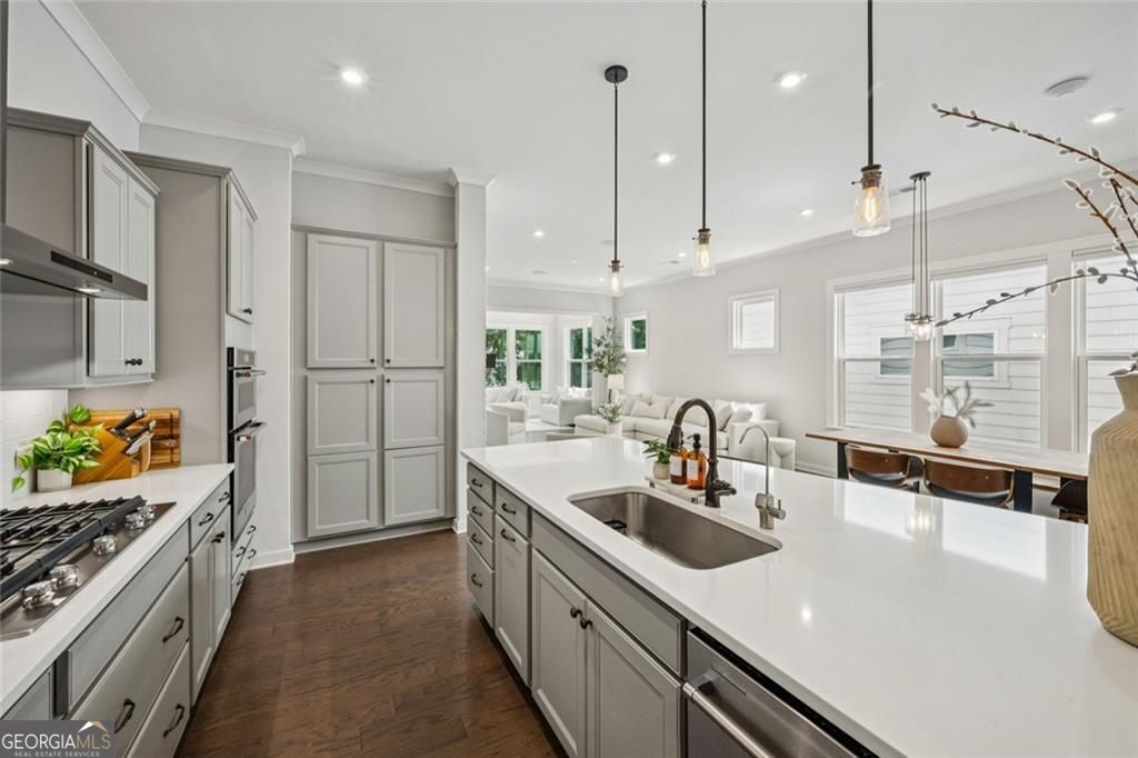 1229 Hampton Park Road