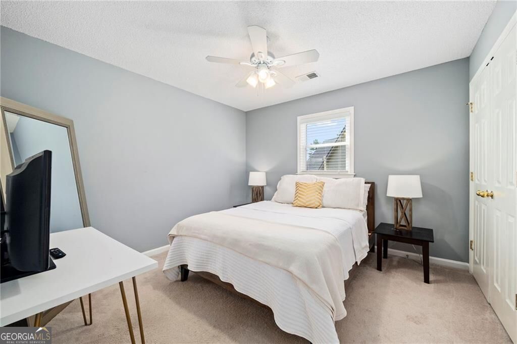1005 Brentmoor Lane NW