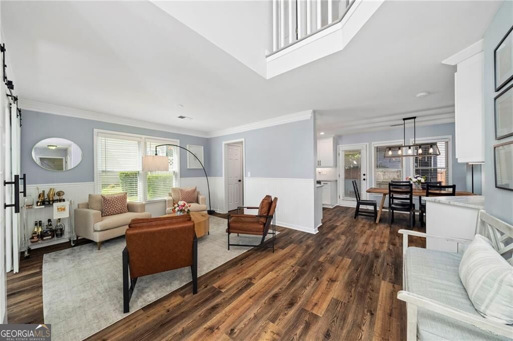 1005 Brentmoor Lane NW