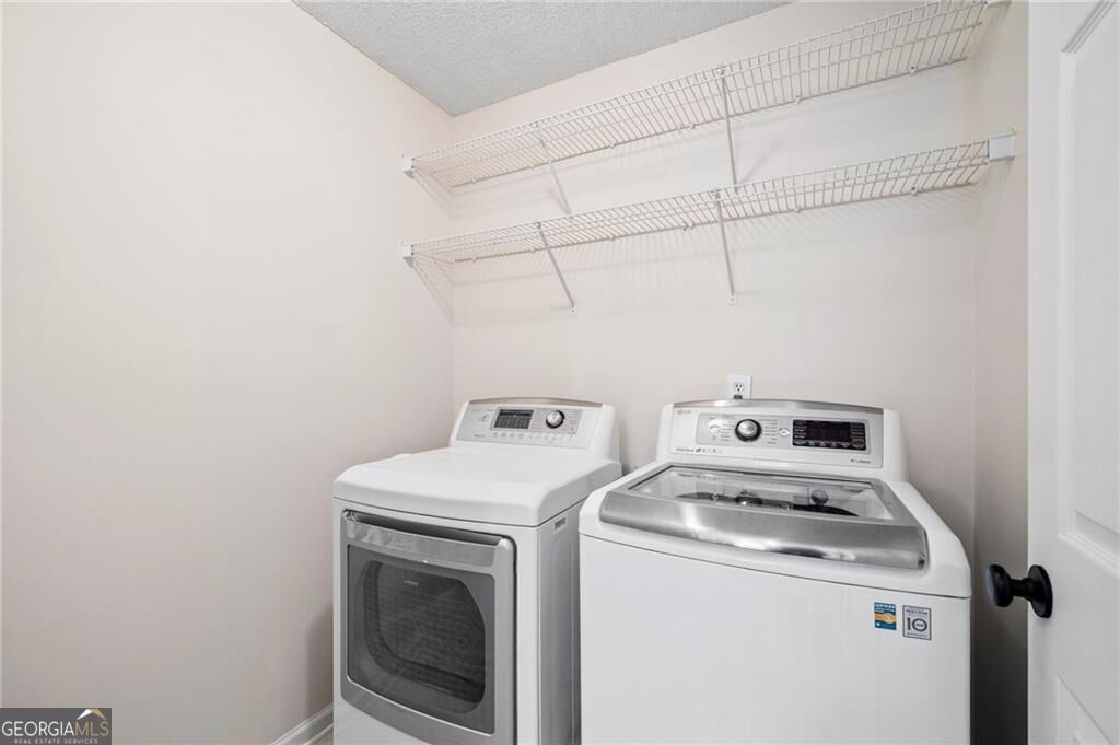 1005 Brentmoor Lane NW