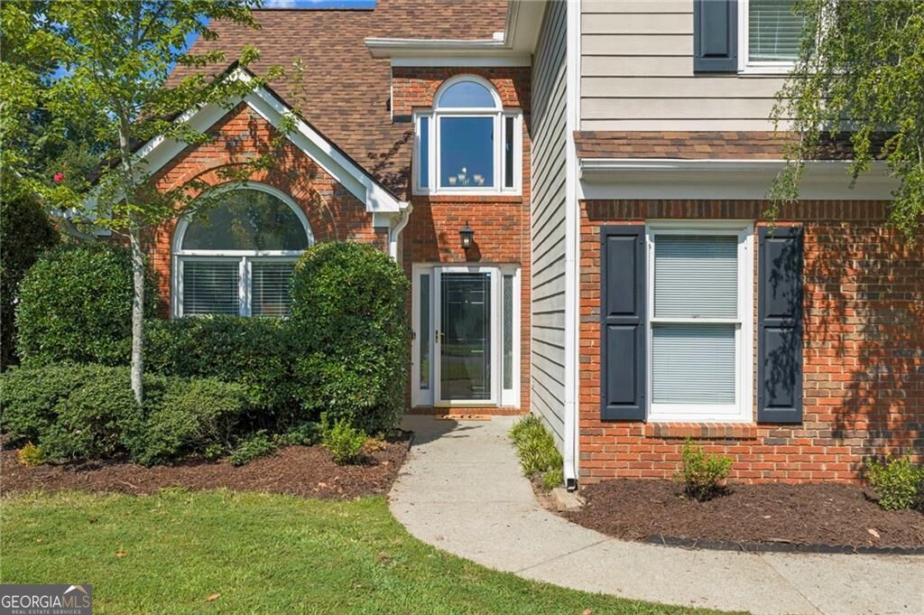 1005 Brentmoor Lane NW