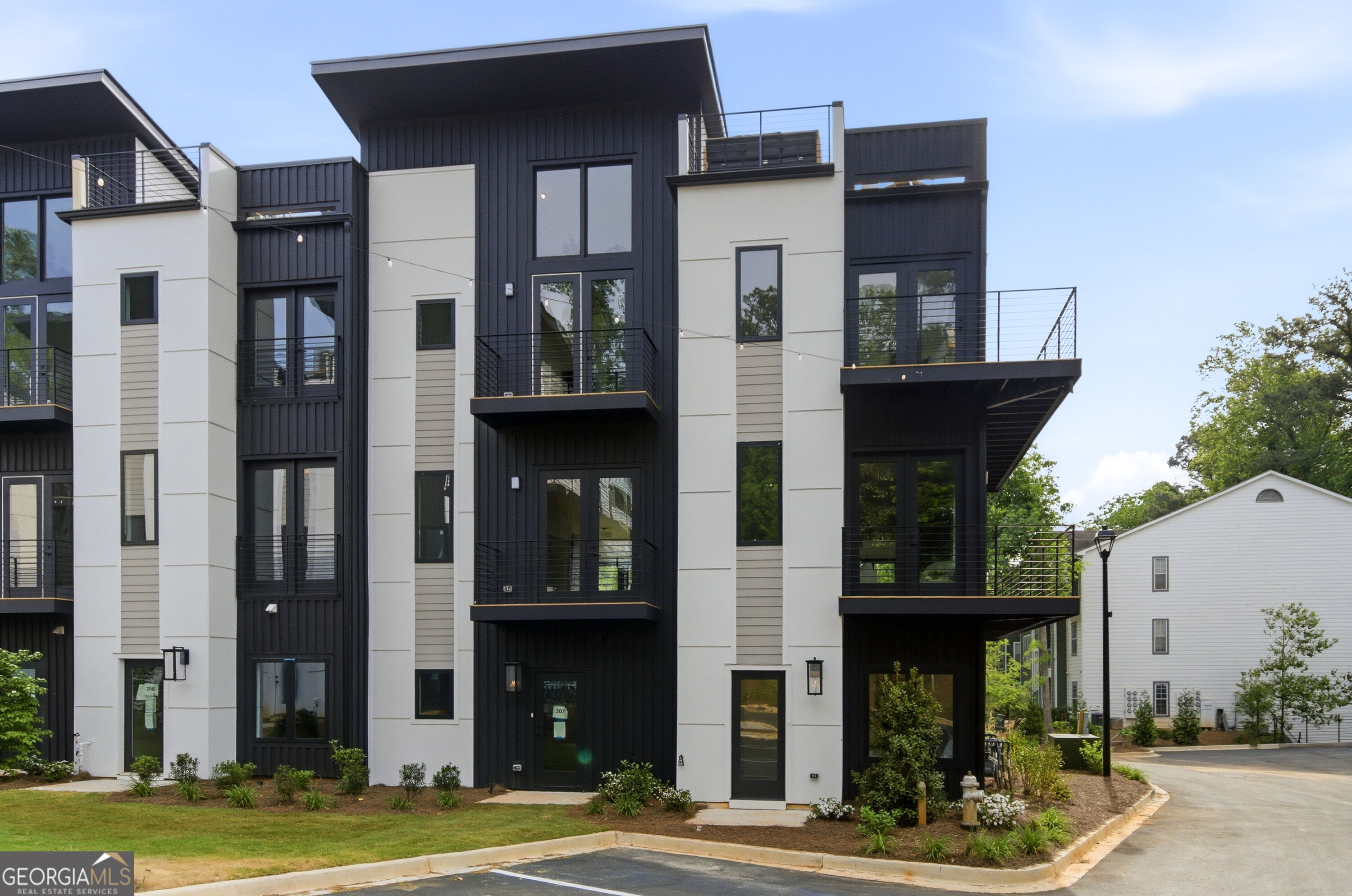 1174 Penny Lane
