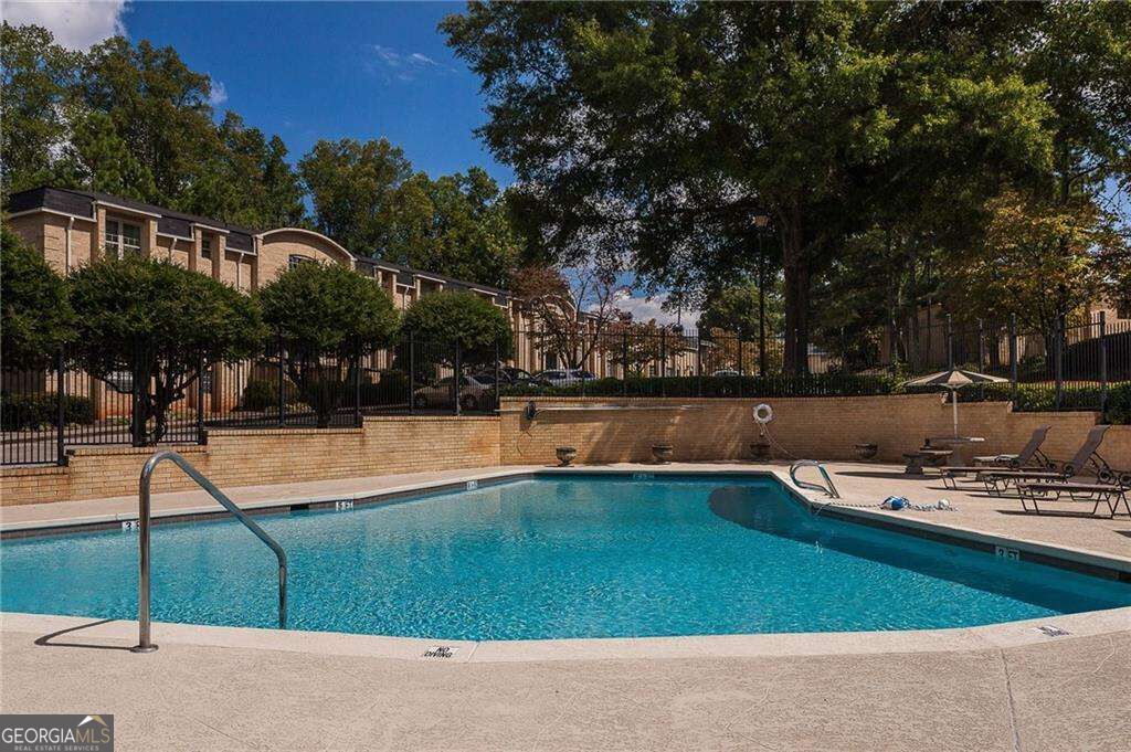 5400 Roswell Road # G3