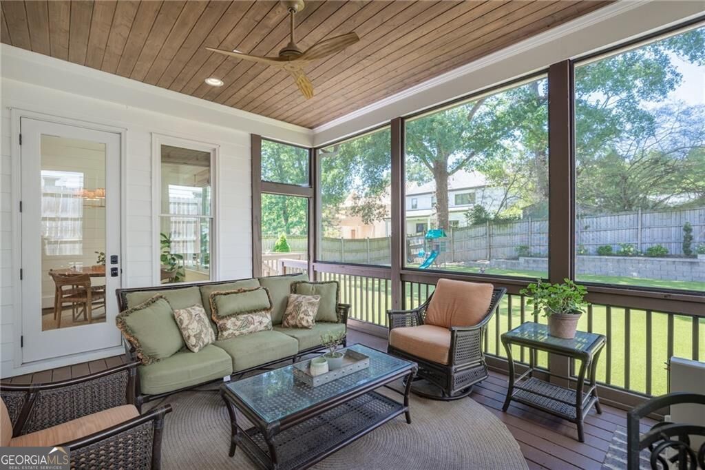 2986 Surrey Lane