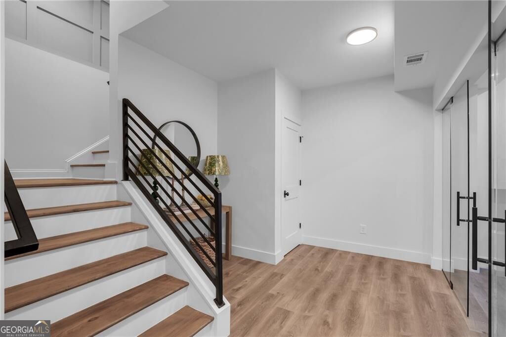 2986 Surrey Lane