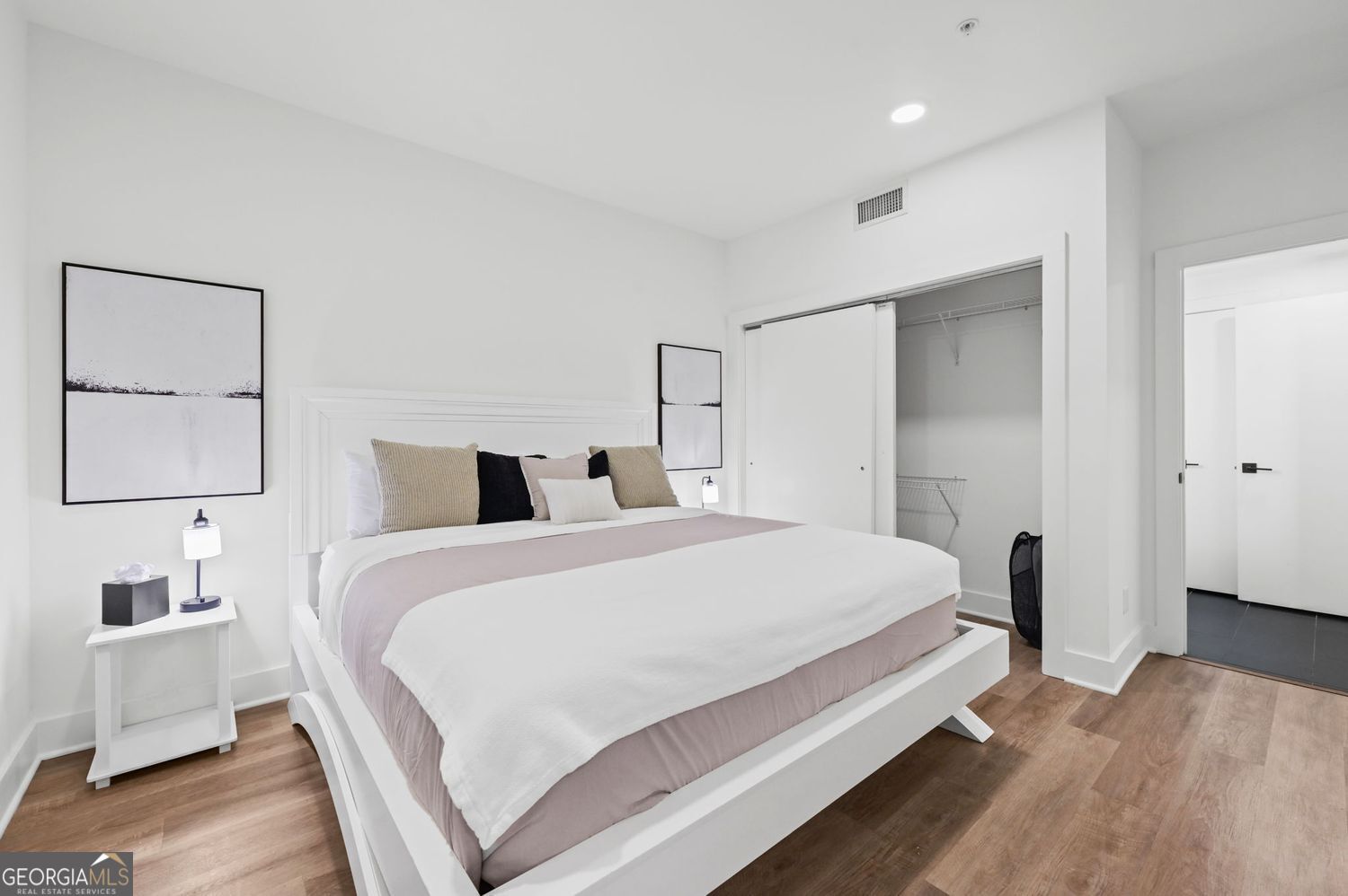 346 Peters Street SW # 203