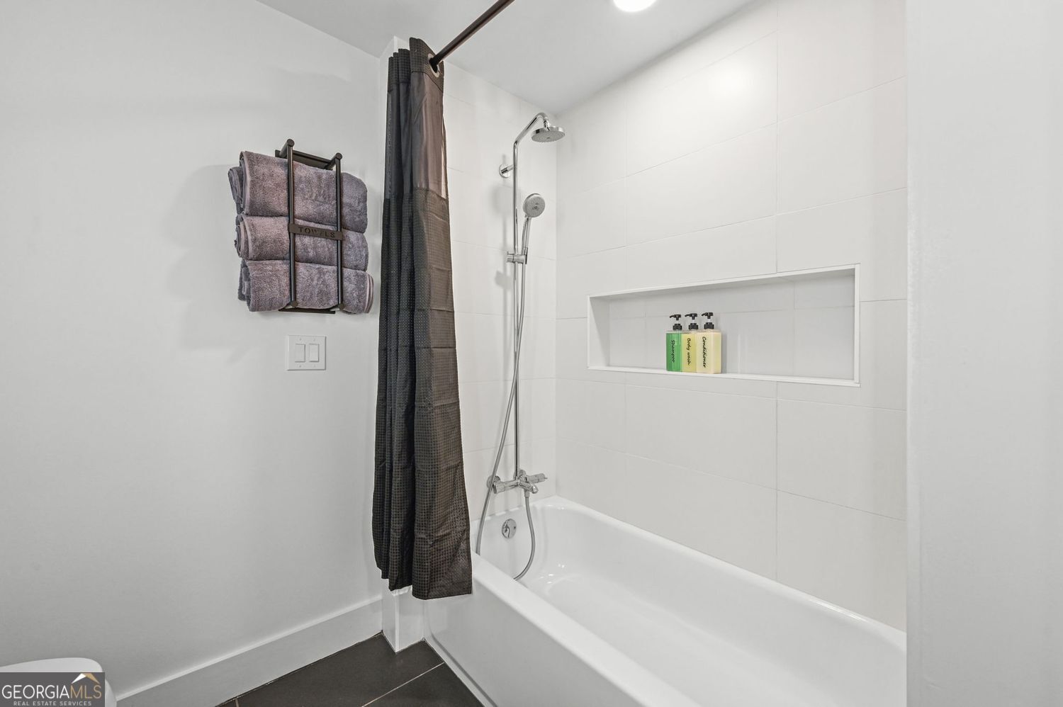 346 Peters Street SW # 203