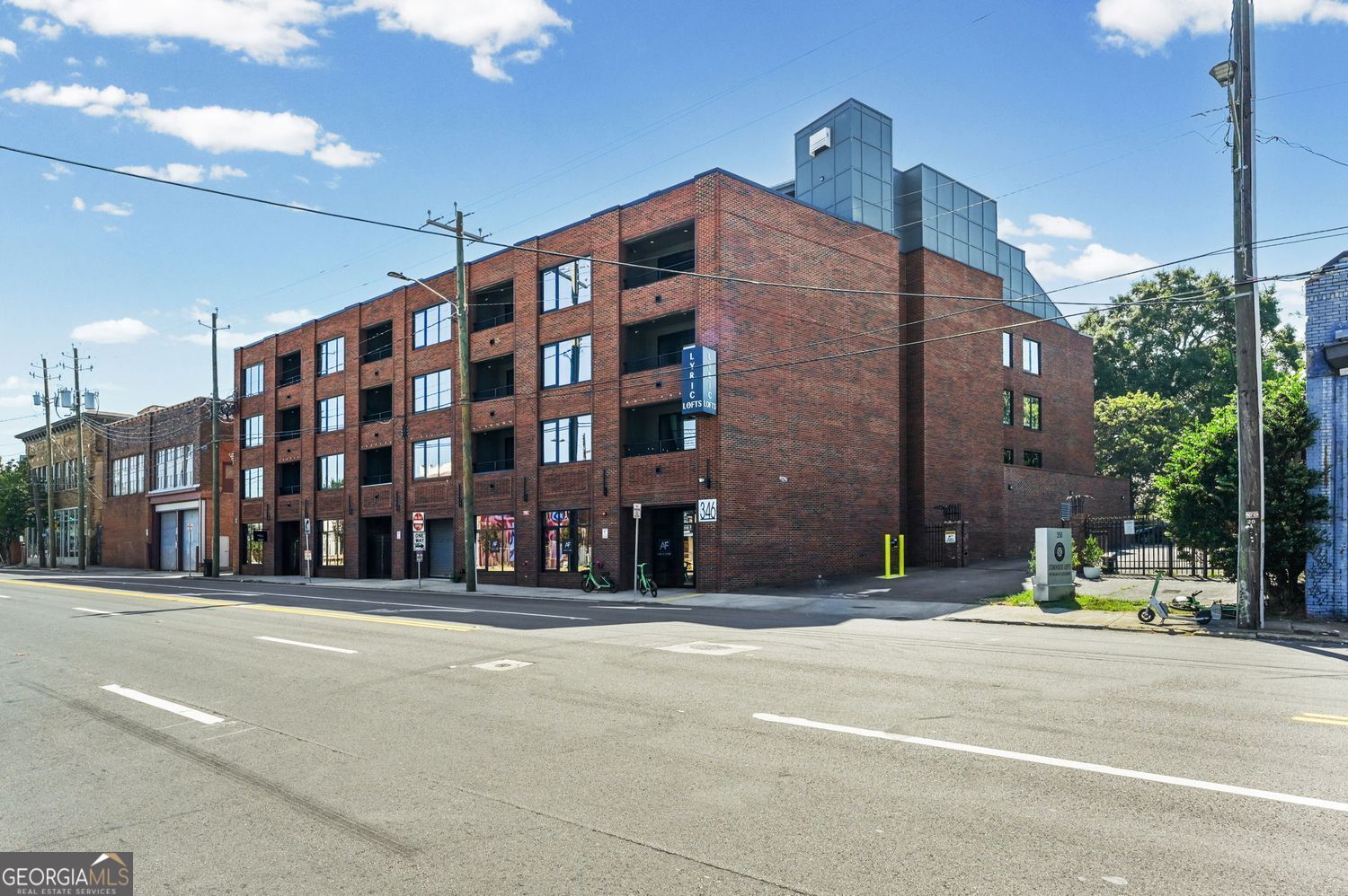 346 Peters Street SW # 203