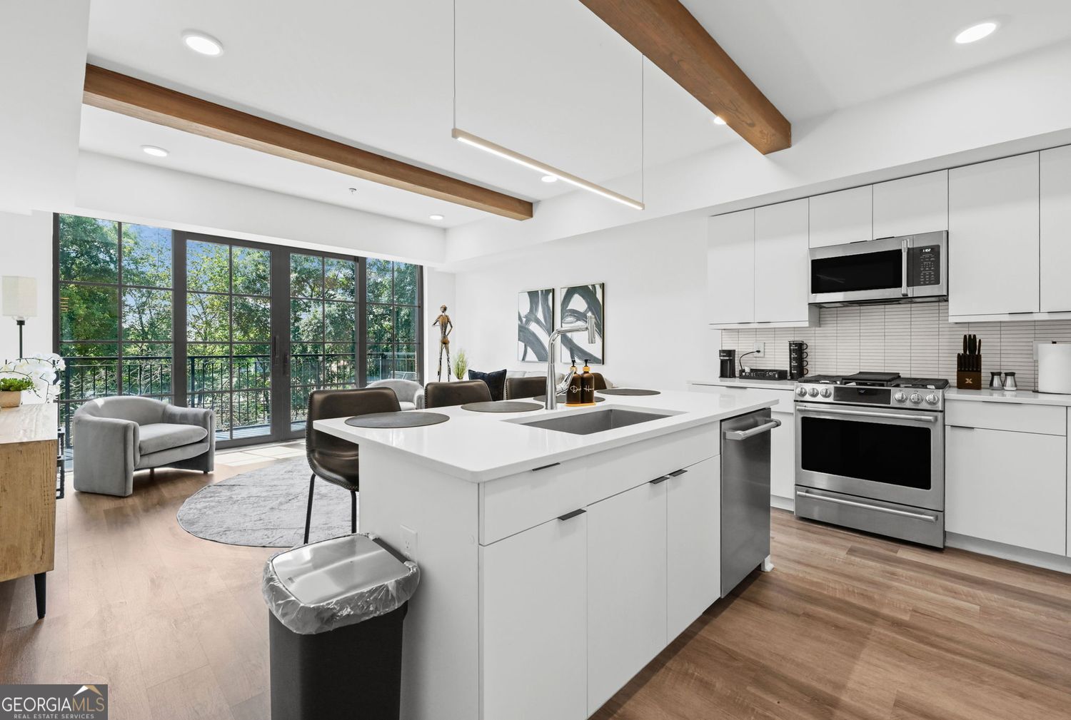 346 Peters Street SW # 203