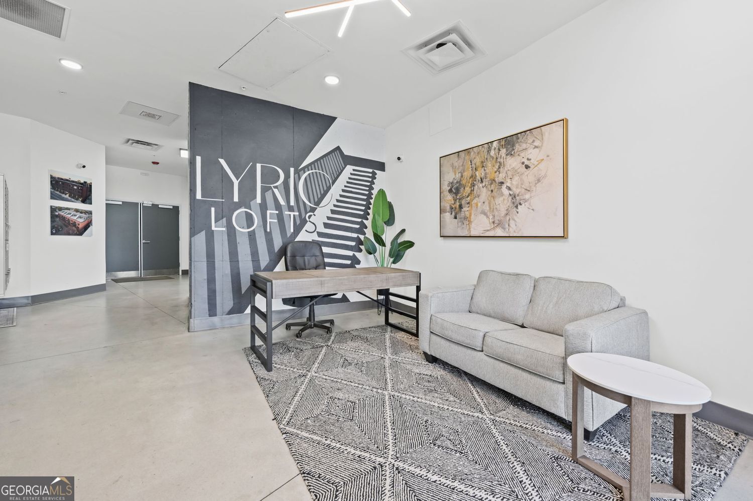 346 Peters Street SW # 203