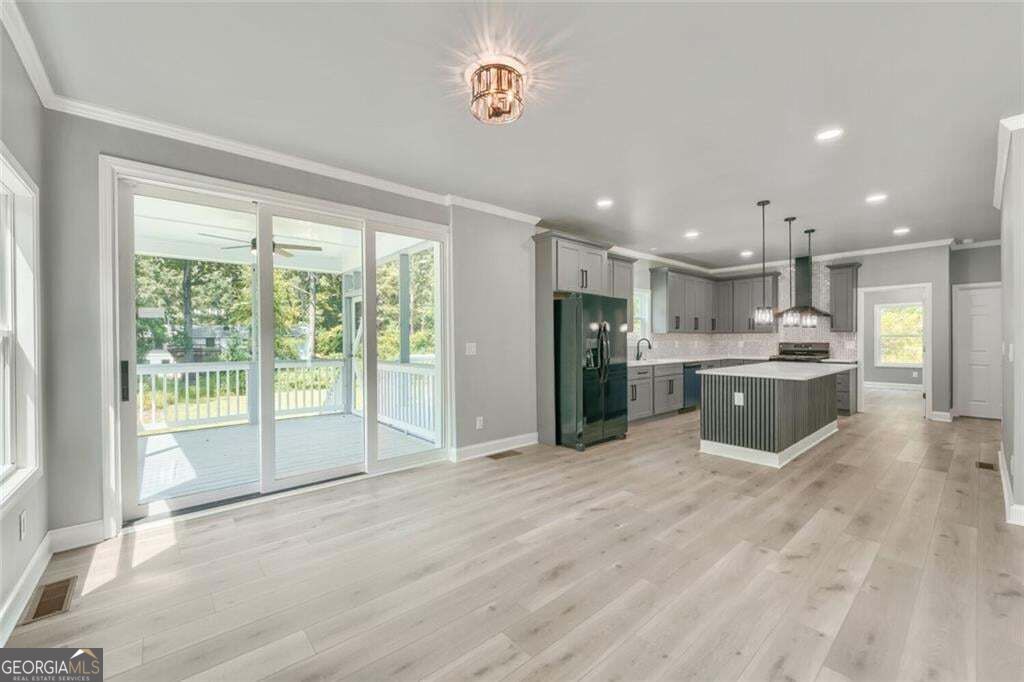3387 Lee Place