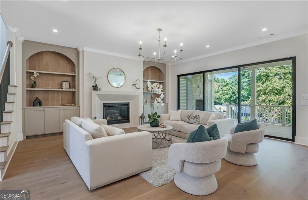 3465 Hildon Circle
