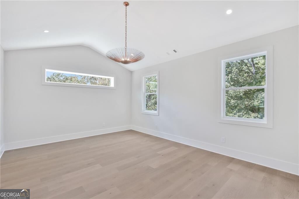 3465 Hildon Circle