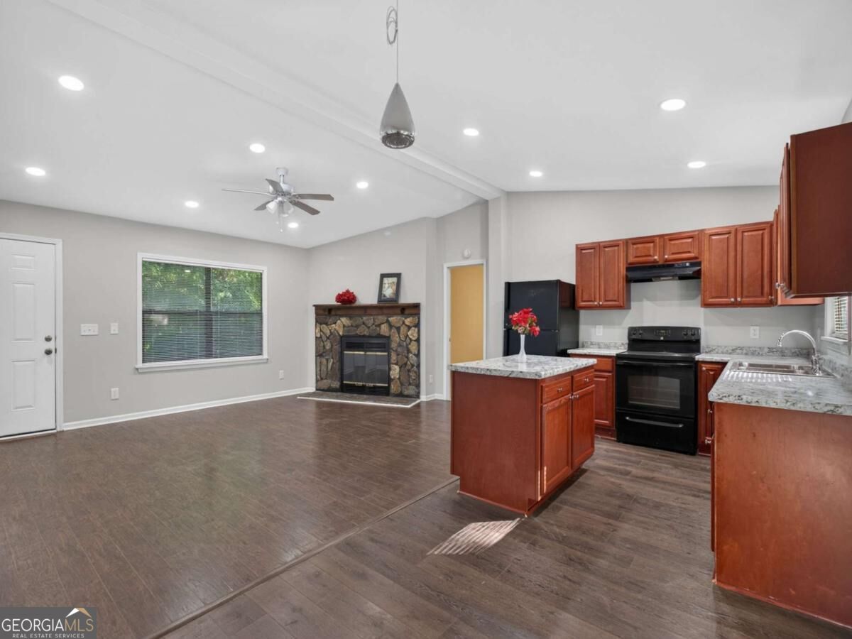 4185 Bradley Drive