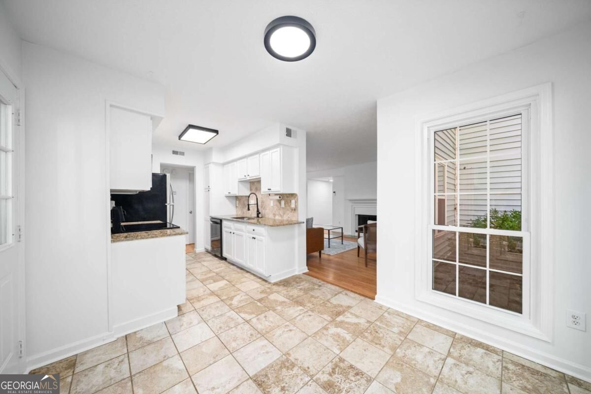 711 Glenleaf Drive