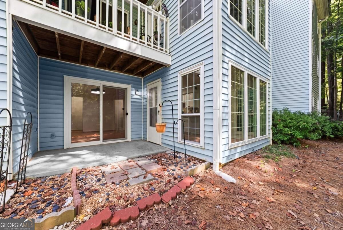 711 Glenleaf Drive