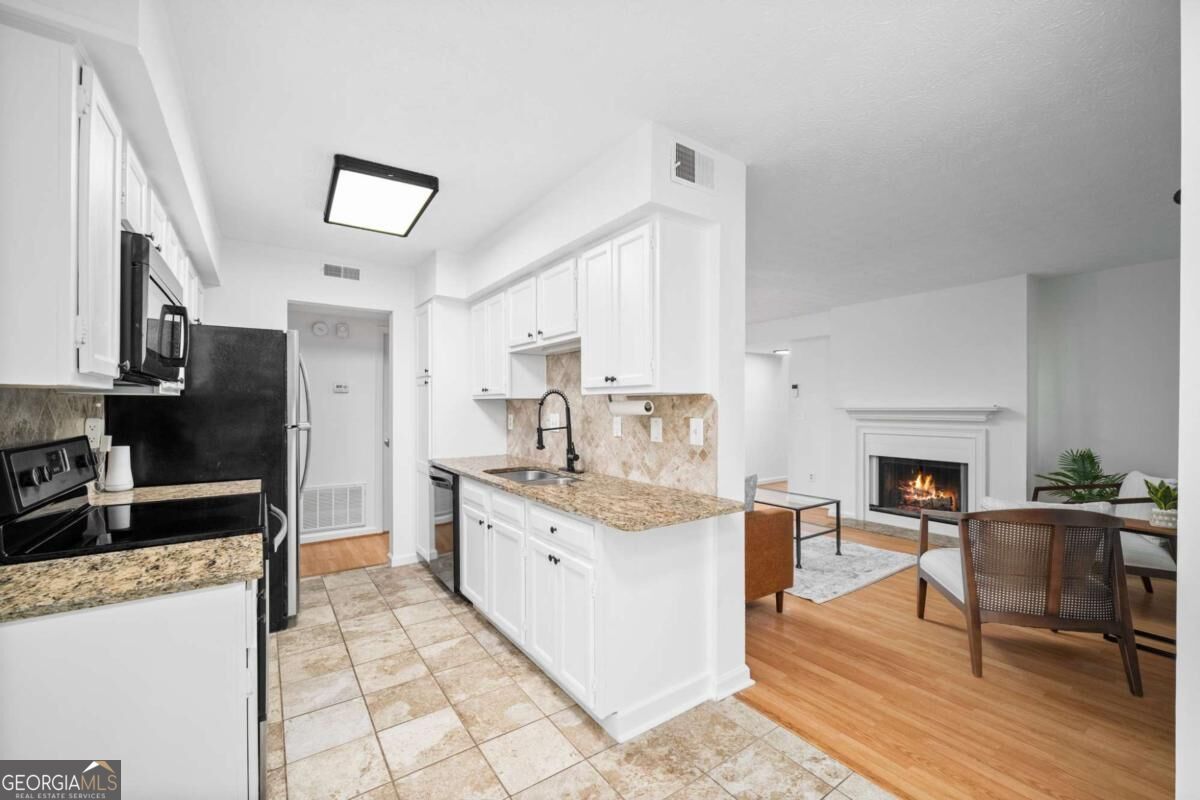 711 Glenleaf Drive