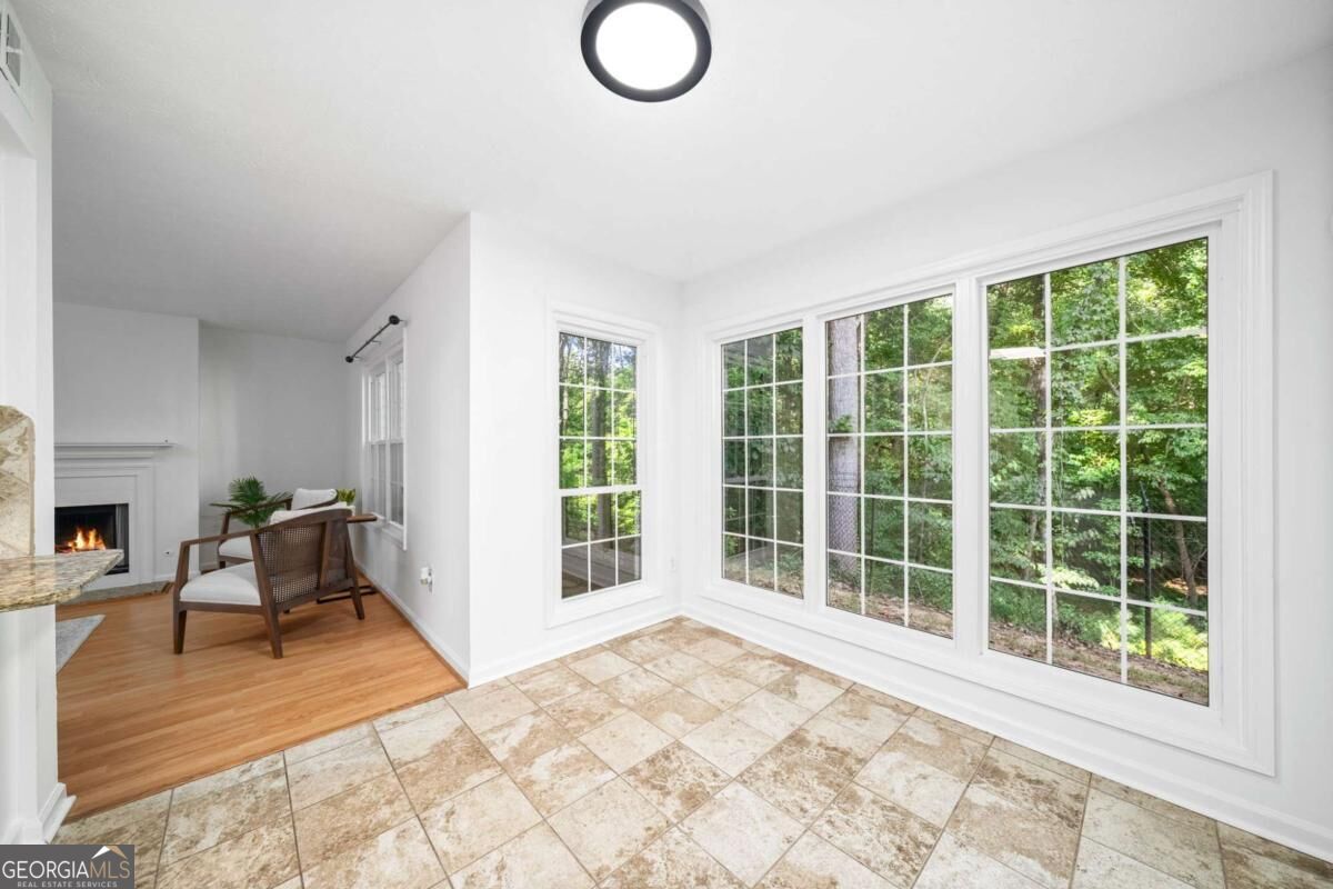 711 Glenleaf Drive