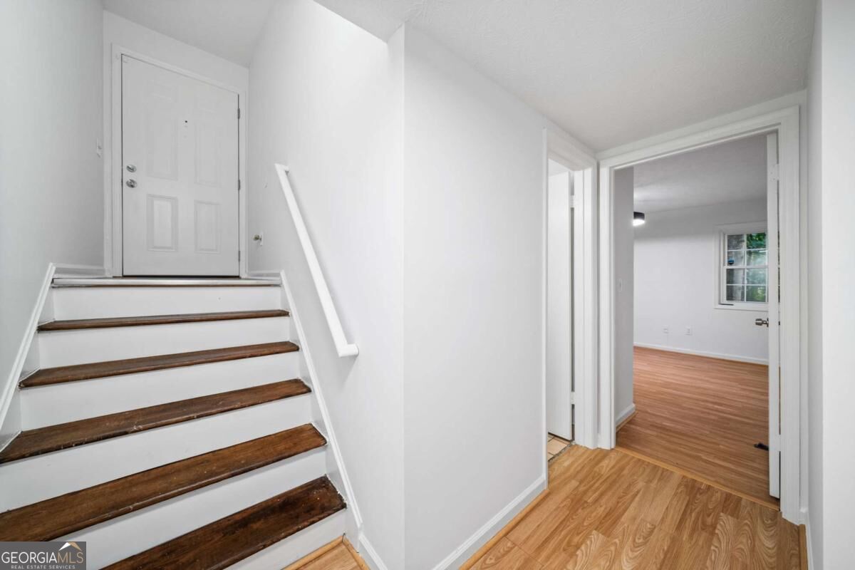 711 Glenleaf Drive