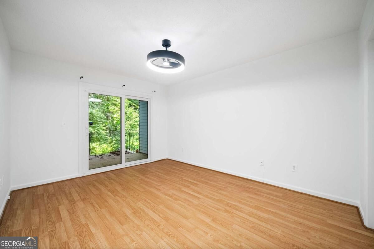 711 Glenleaf Drive