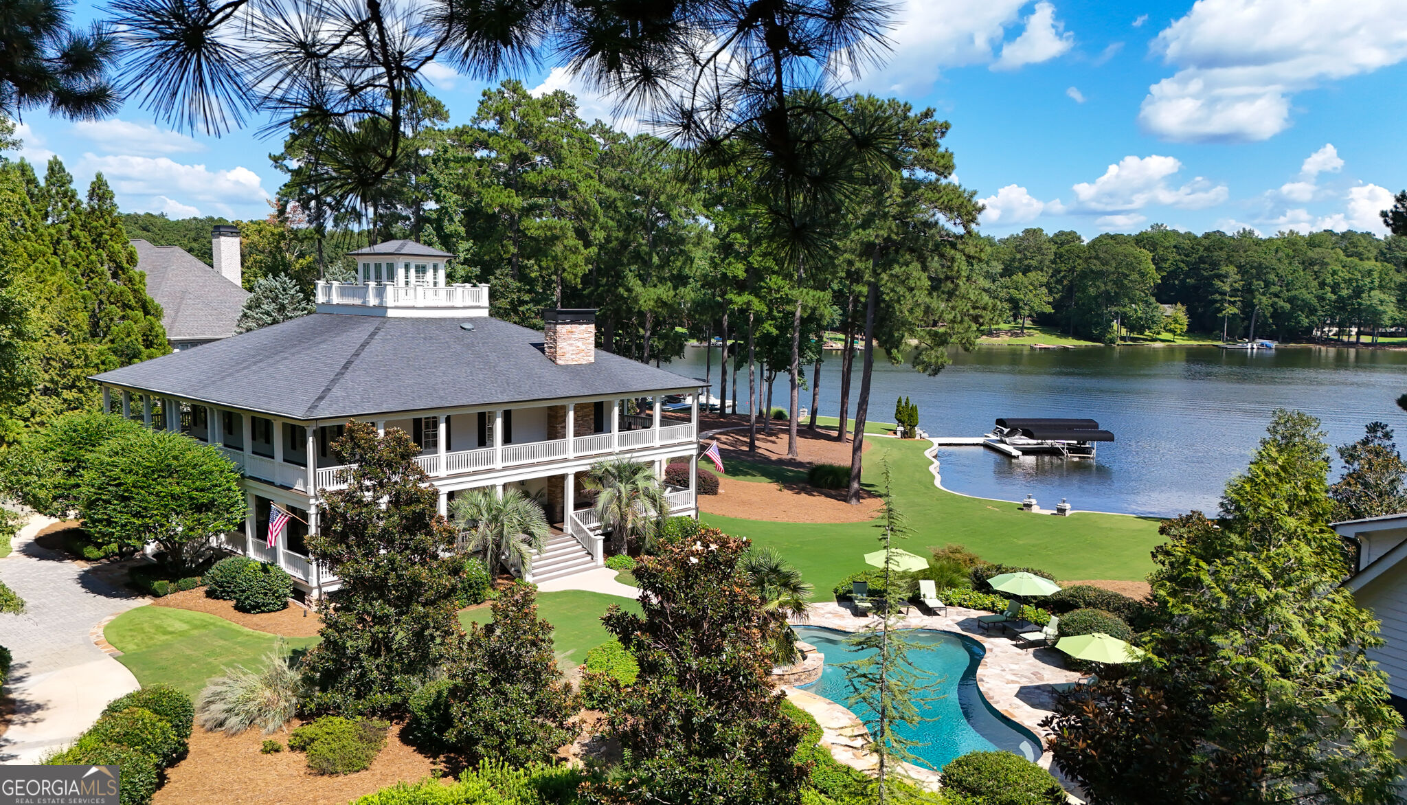 1581 Lighthouse Circle